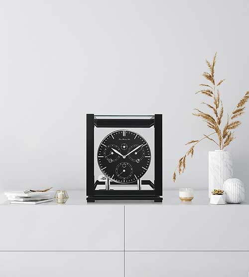 Hermle 23058-740352 Eeuwige Kalender - Uniek jubileumstuk - gelimiteerde uitgave zwart / zilver