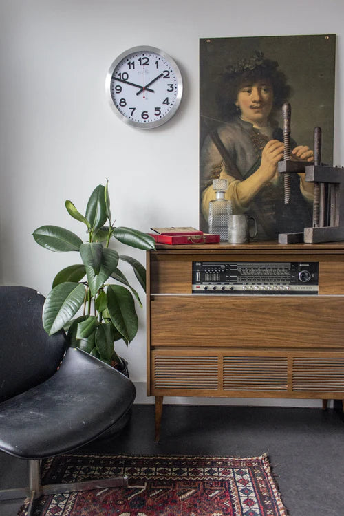 Wandklok NeXtime dia. 35 cm, aluminium, wit, 'Station' Radio Controlled (DCF)