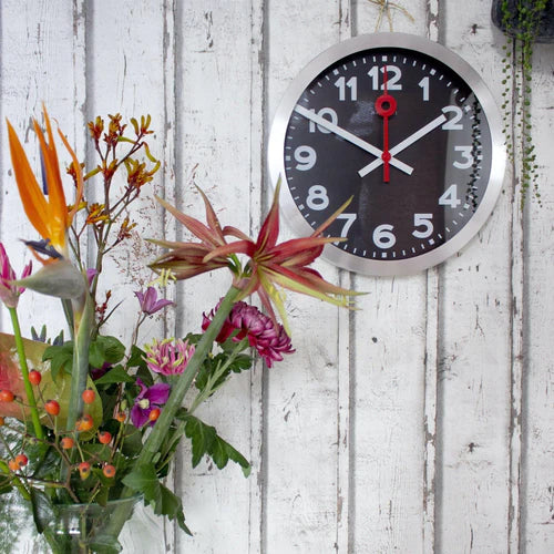Wandklok NeXtime 'Station' Ø19 cm, geborsteld aluminium zwart