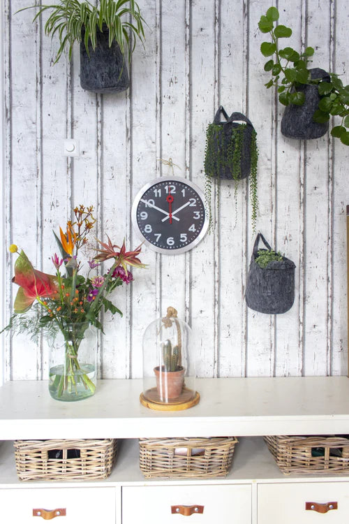 Wandklok NeXtime 'Station' Ø19 cm, geborsteld aluminium zwart