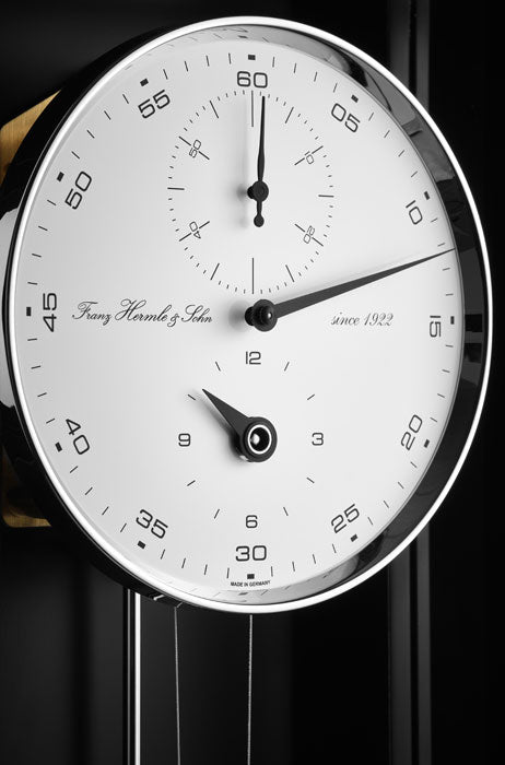 Hermle Regulateur 71006-740761 met 31 daags uurwerk in een mooie zwarte kast