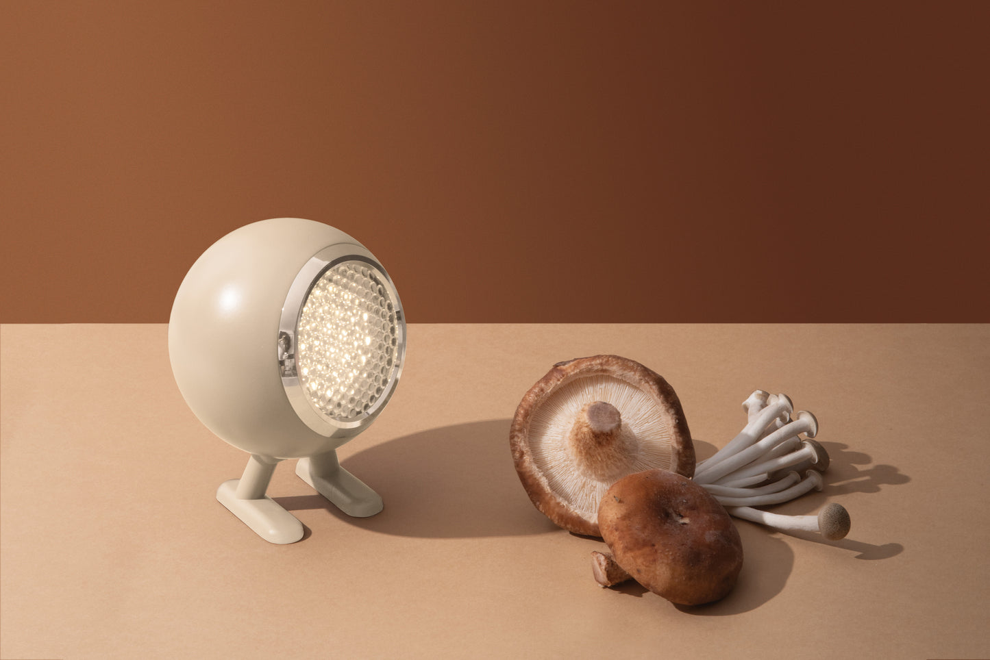Mr. Wattson - Norbitt LED lamp - Mushroom Brown- oplaadbaar met usb - 3 standen dimbaar - 8,3x10x12,5 cm