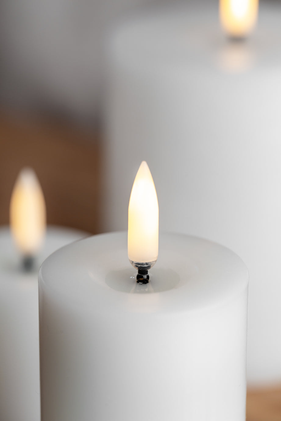 Uyuni | Led Kaars | Nordic White | 3D VLAM | Rustiek | 7,8x20 cm | Op afstand bestuurbaar |