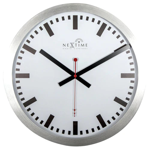 Wandklok NeXtime dia. 35 cm, aluminium, wit, 'Station'      Radio Controlled (DCF)